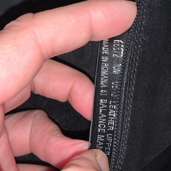 Clarks Leather and Suede Stacked Heel Boots. Size 10. - Picture 10 of 13